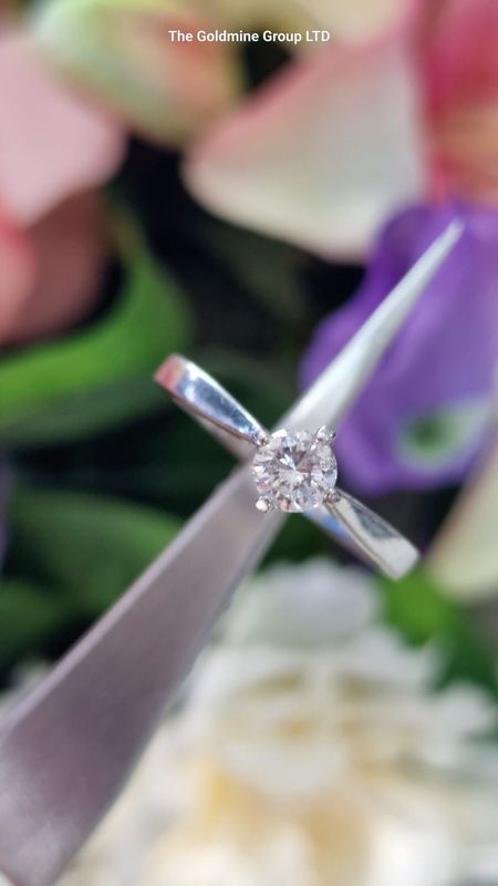 0.40ct Diamond Single set Engagment Ring STU404