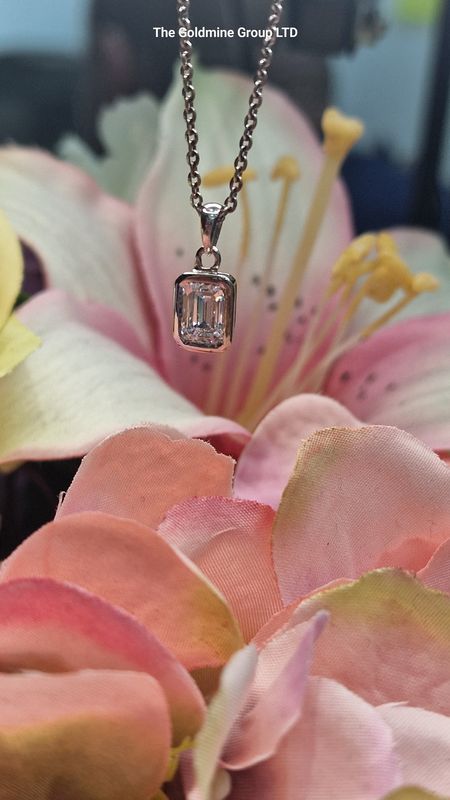 Cubic Zircon Baguette Cut Necklace STU338