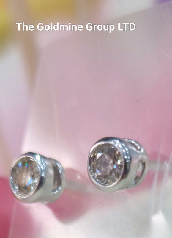 Diamond Rubover Stud Earrings MLS147
