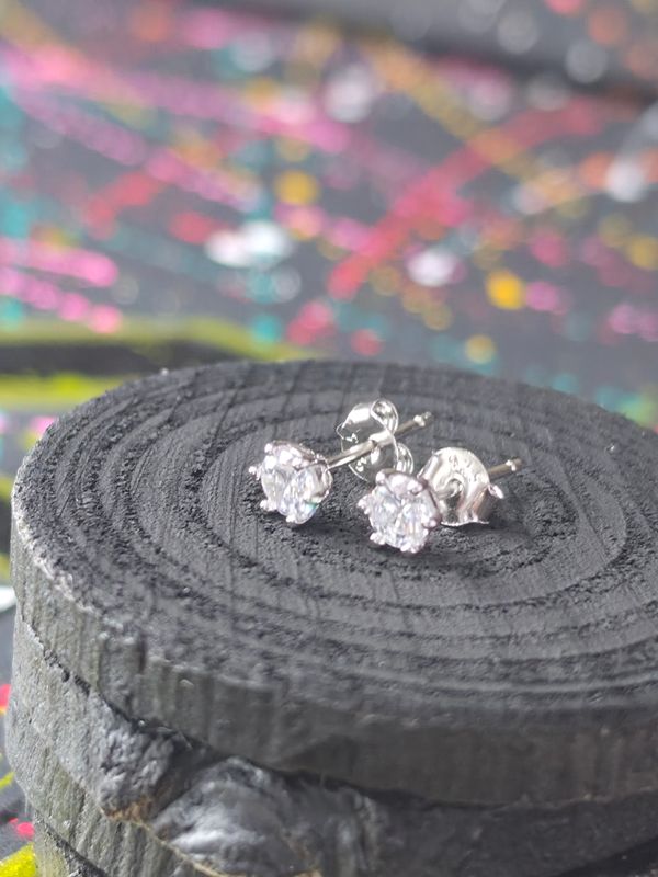 Silver Cuibic Zirconia Stud Earrings