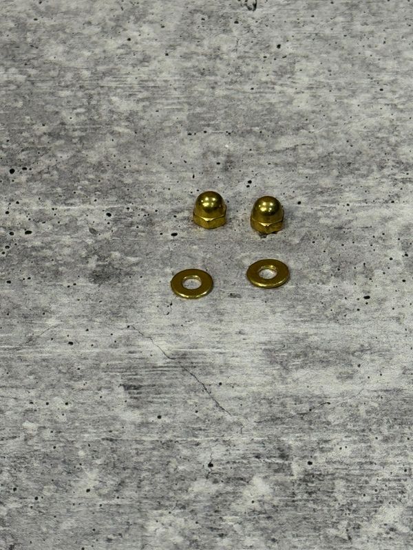 WCBRASSA-Shield Holder Acorns