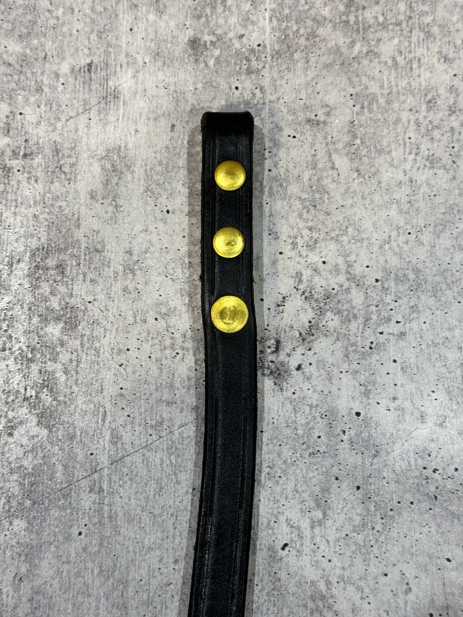 WCLPHEBRASSNOQR- Phenix TL-2 Leather Chinstrap With Chicago Screws And No Quick Release Buckle
