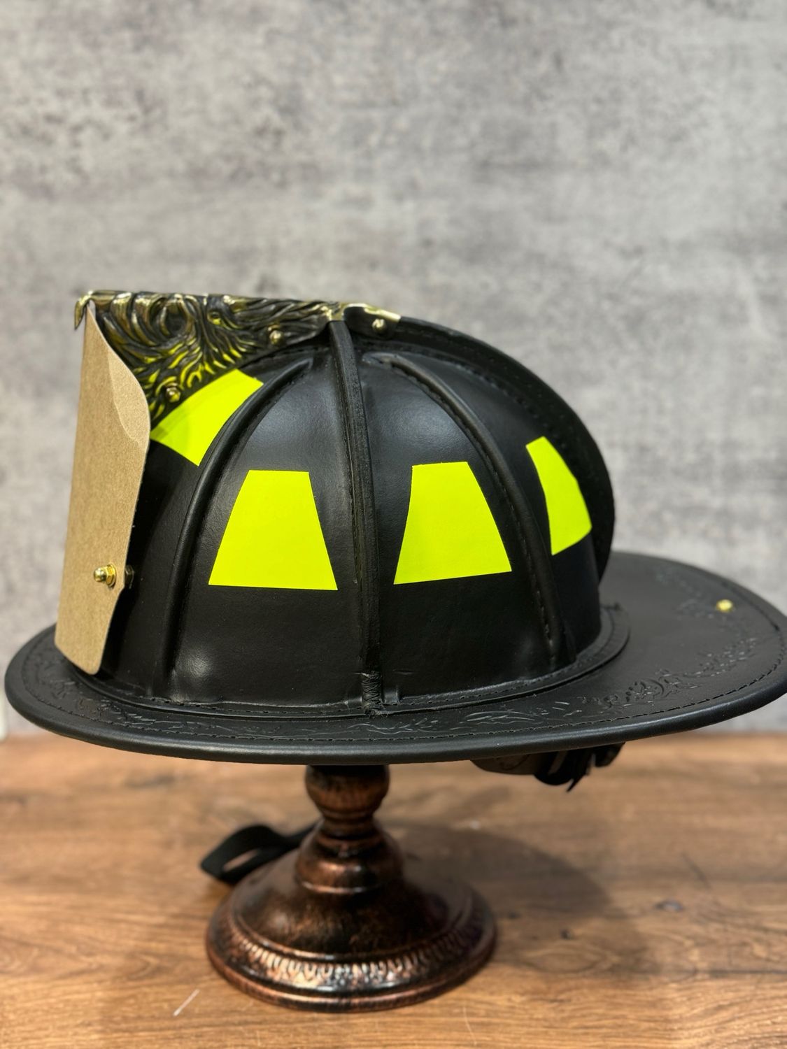 WCTL2FB- 2025 Phenix TL-2 NFPA Compliant + Free shipping and Leather Chinstrap