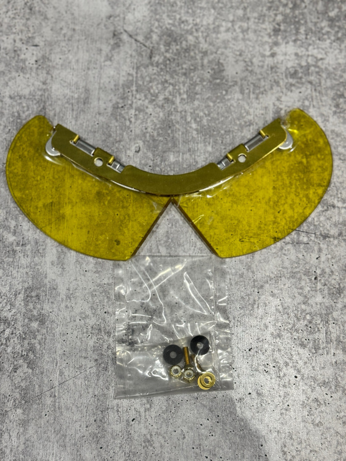WCYTBRK- GSP Yellow Tinted Bourkes