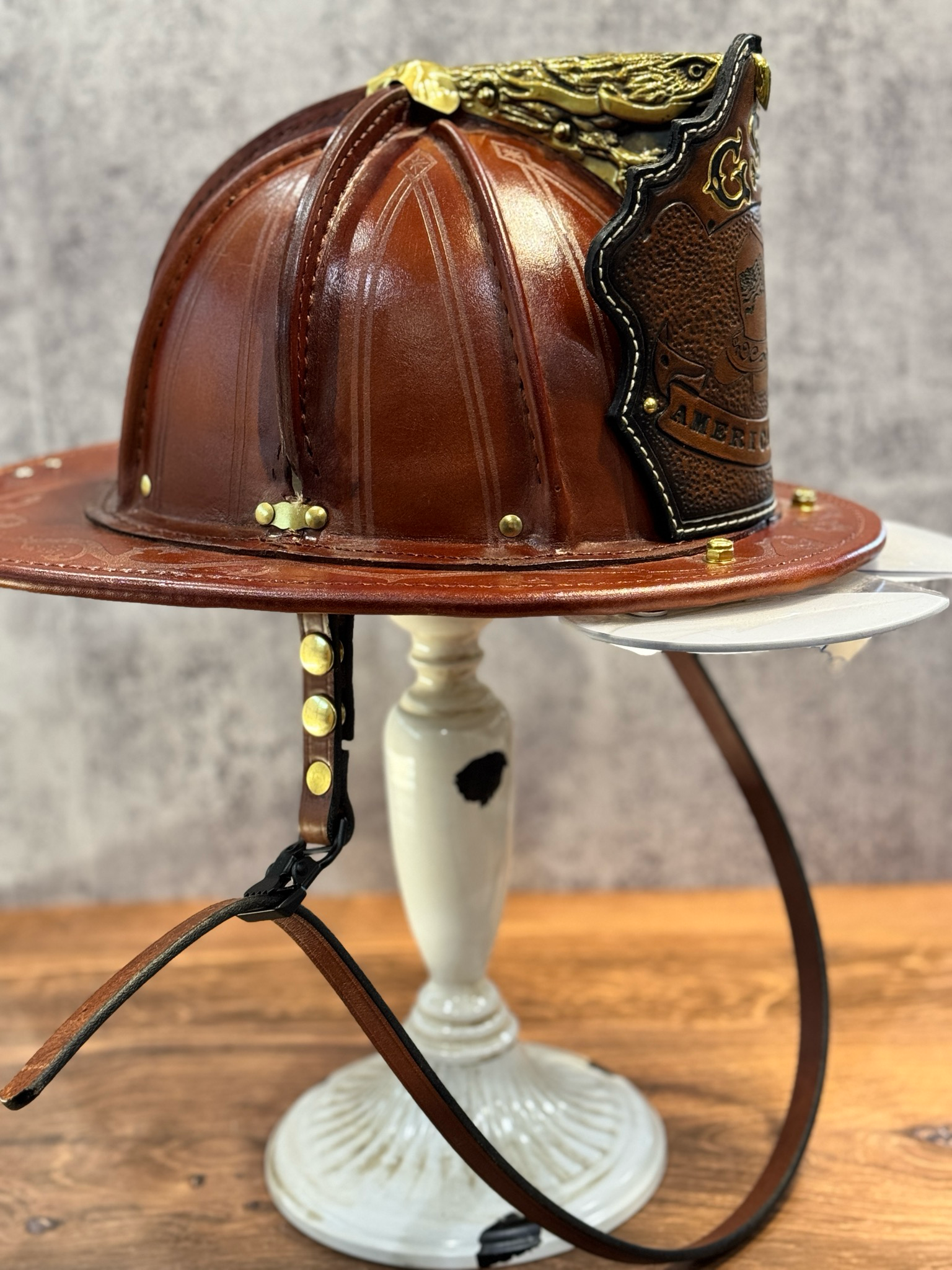 WCLCSNATNQR- Natural Brown Leather Chinstrap With Brass Snaps And  No Quick Release.