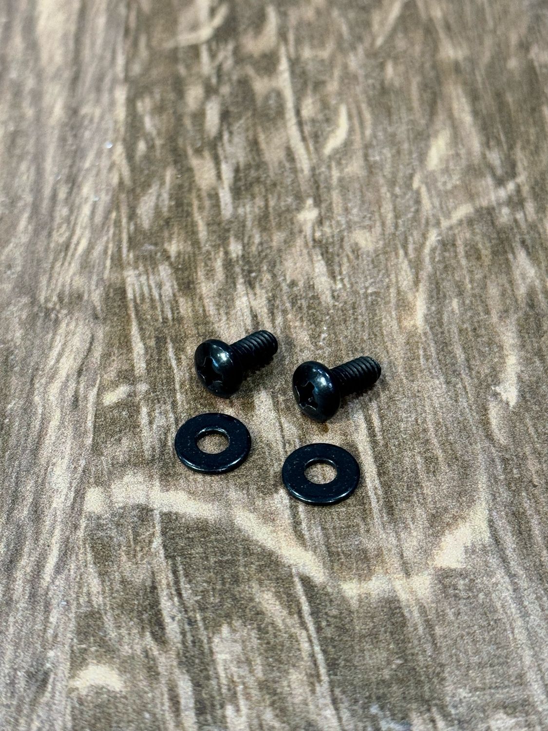 WCMECOM- Shield Holder set for composite helmets 