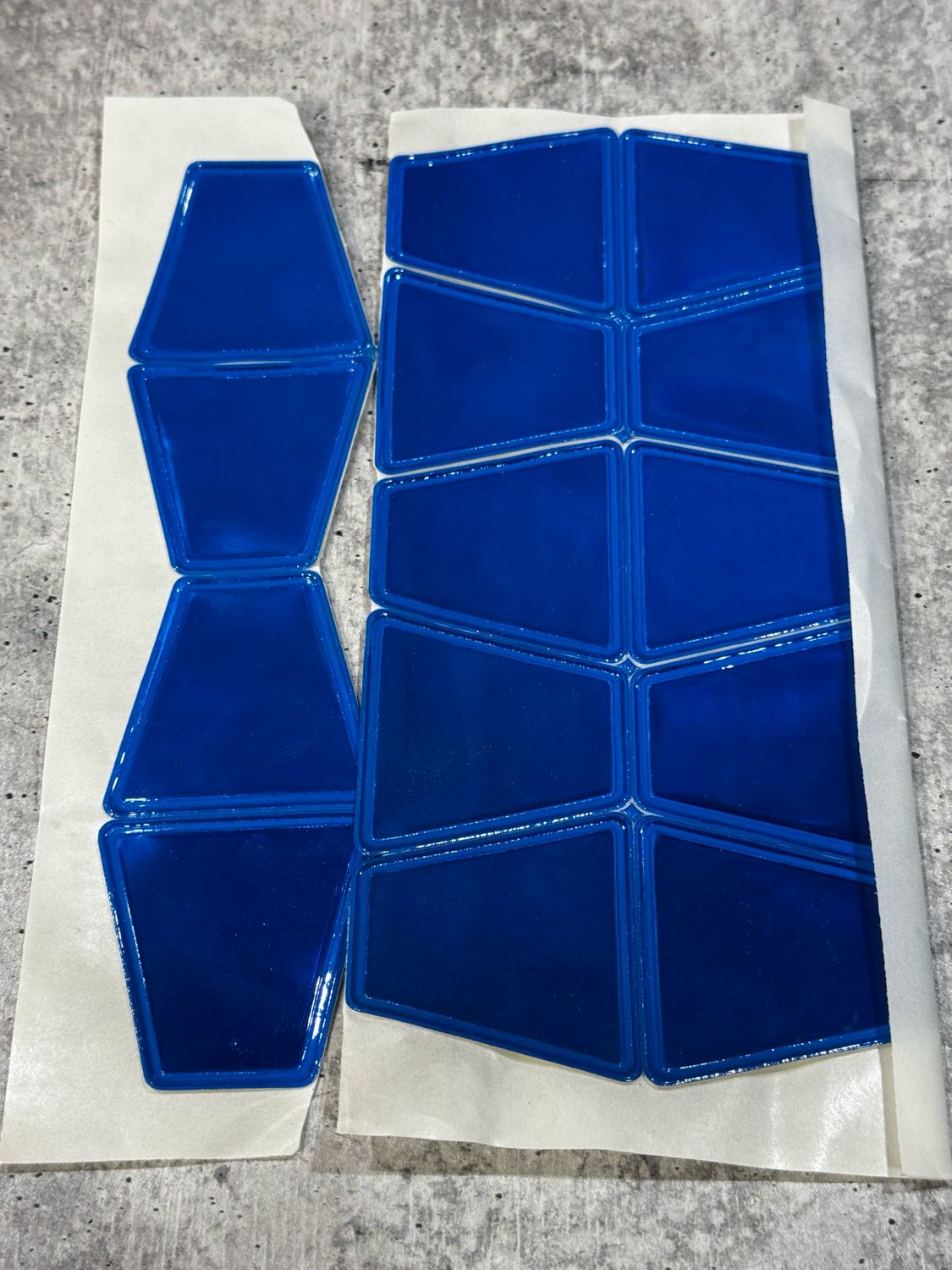 WCBT - Reflexlite Blue Tetrahedrons