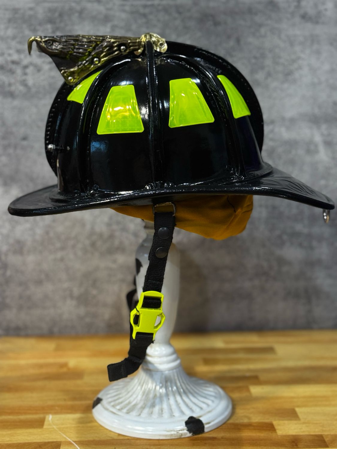 2023 New Yorker black  - size MEDIUM 