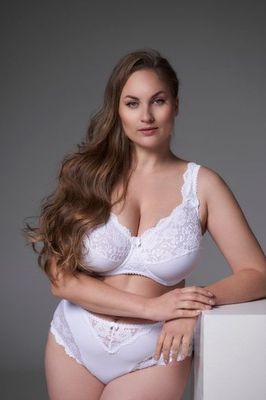Beugelbeha Beate Plain, White