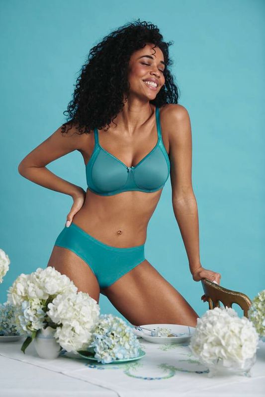Rosa Faia BH Fleur met soft Schalen Light Smaragd