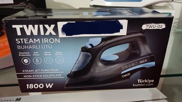 Ferro da stiro TWIX a vapore potenza 1800 W TWU-02