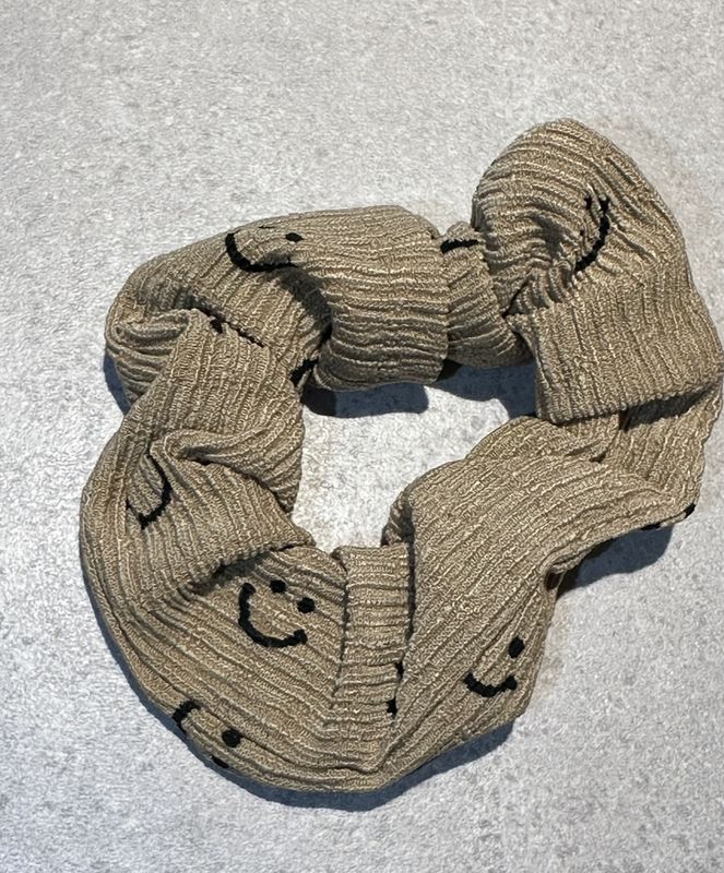 Haargummis Smiley weiß