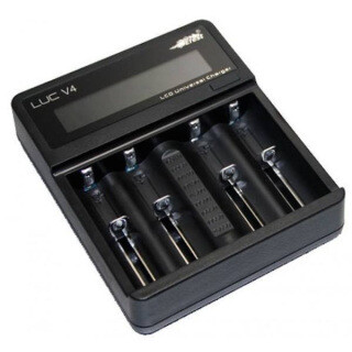 EFEST 4 BAY CHARGER