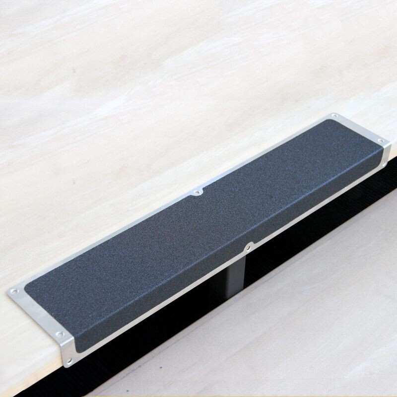 Anti-Slip Aluminium Step Cover m2 General Purpose black 120x635x45mm