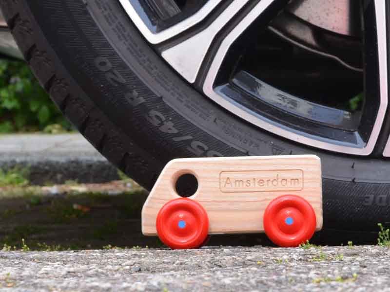 Busje Amsterdams hout