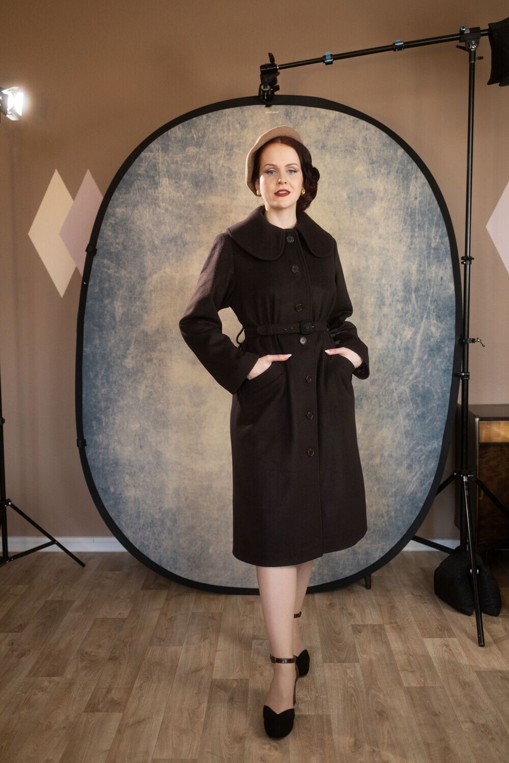 Amelia, gerade geschnittener Mantel im Stil der 50er Jahre