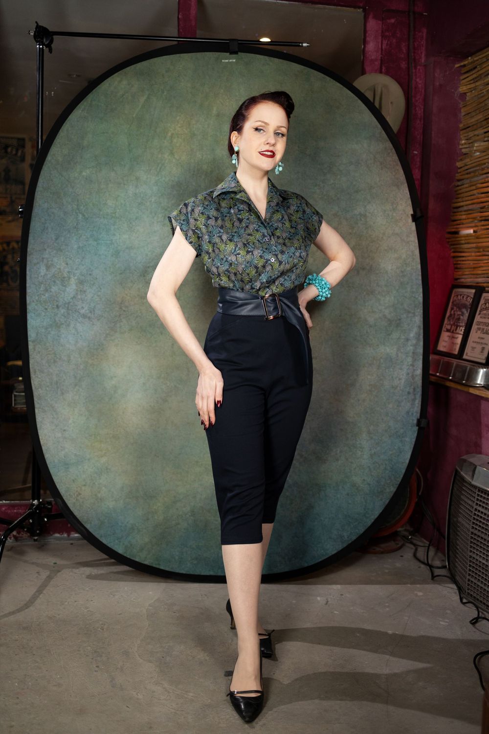Janice, blaue 50er-Jahre Caprihose