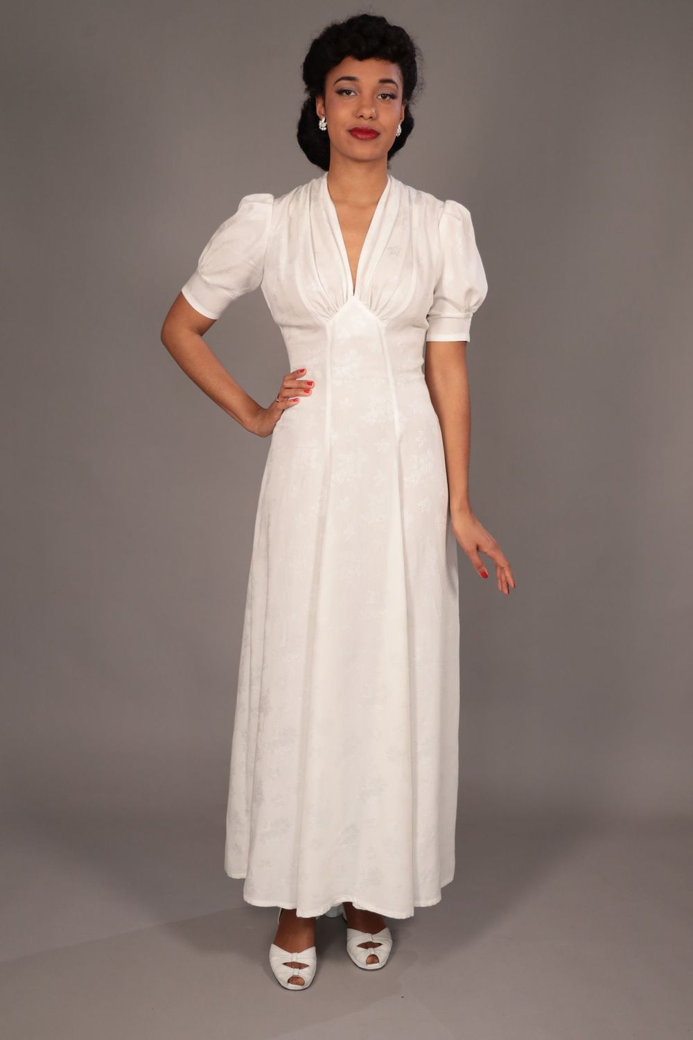 Mabel, leichtes Brautkleid aus Viskose im Stil der 40er