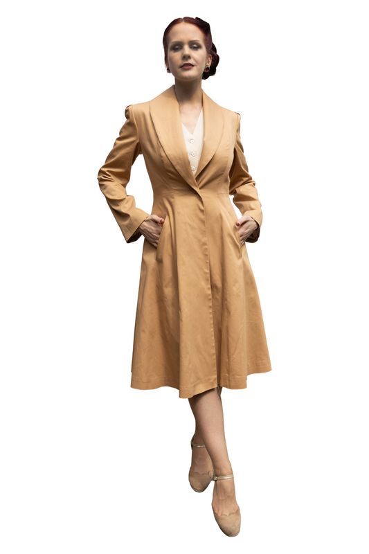 Verena, taillierter Mantel im Stil der 40er