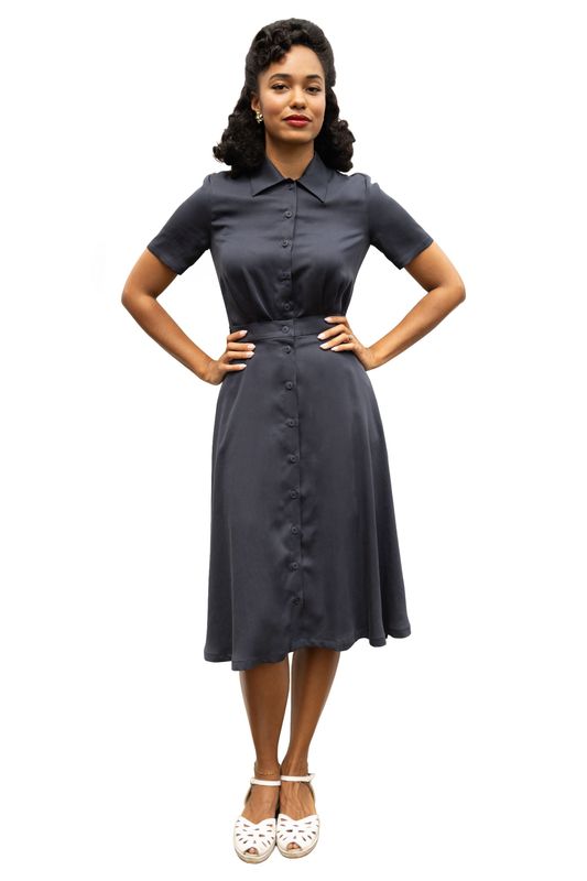 Rock Luise – 40er Jahre Vintage Rock aus fließender Viskose Rock Luise – 40er Jahre Vintage Rock aus fließender Viskose, knielang bis wadenlang mit Knopfleiste, handgefertigt in Berlin