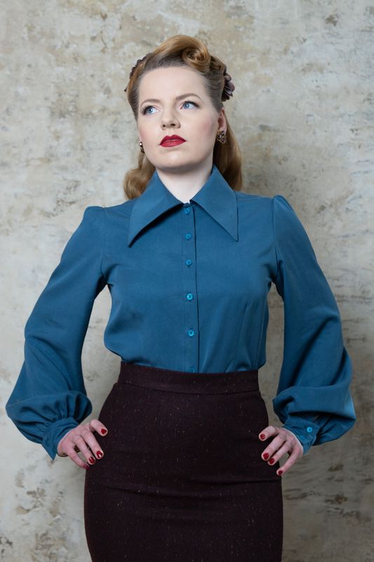 Vintage-Bluse „Hilary" aus Tencel, Vorderansicht mit klassischem Kragen