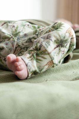 Cotton knitted blanket dusty green ajour