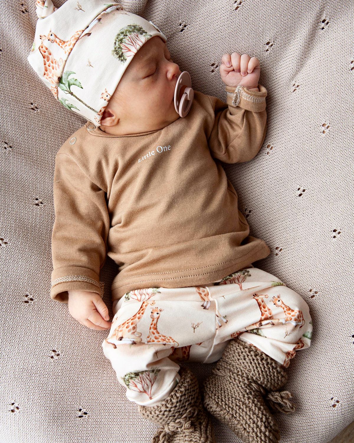 Offer set little one giraffe