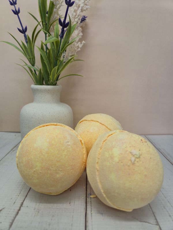 PEACH SANGRIA BATH BOMB 180G