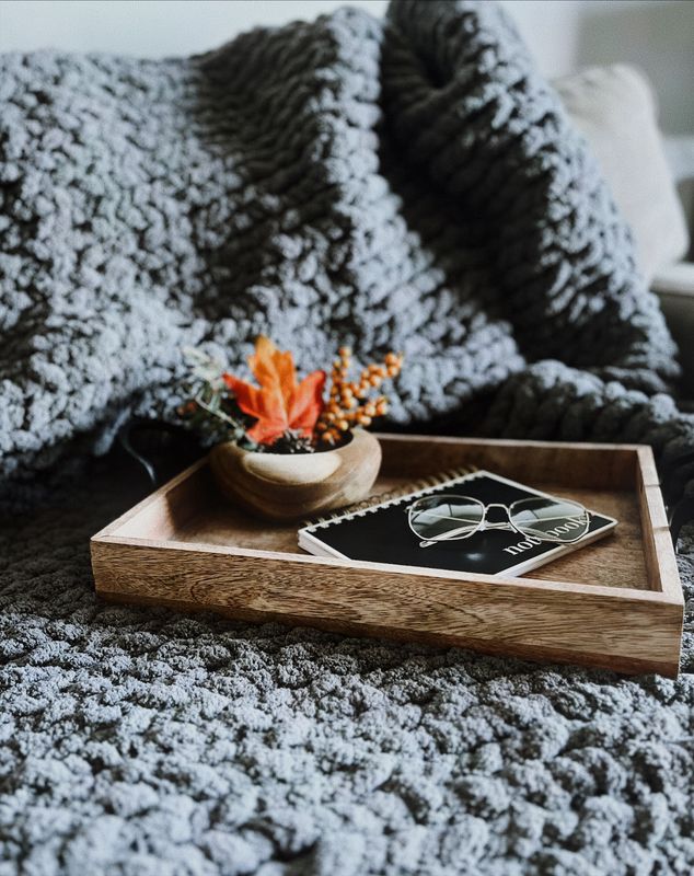 MEDIUM -  ONE TONE CHUNKY KNIT