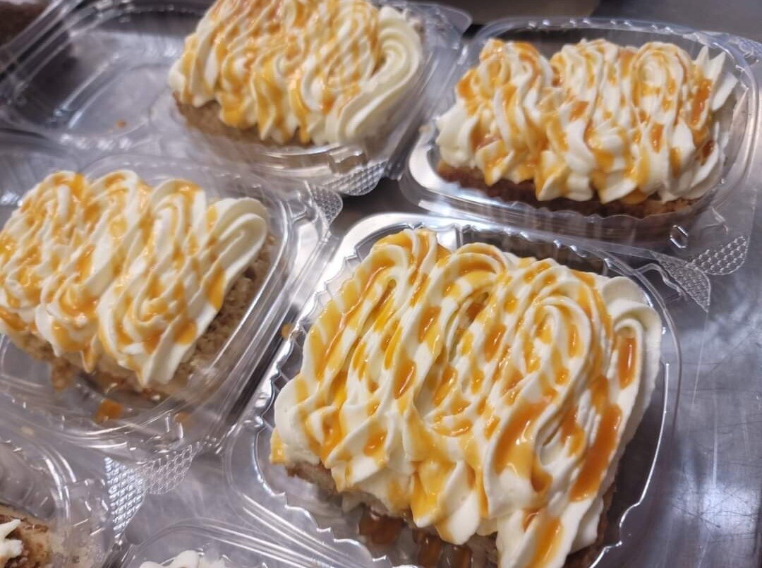Cake Bites &amp; Cupcakes