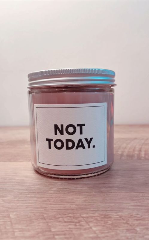 Snarky Sentiment Candle