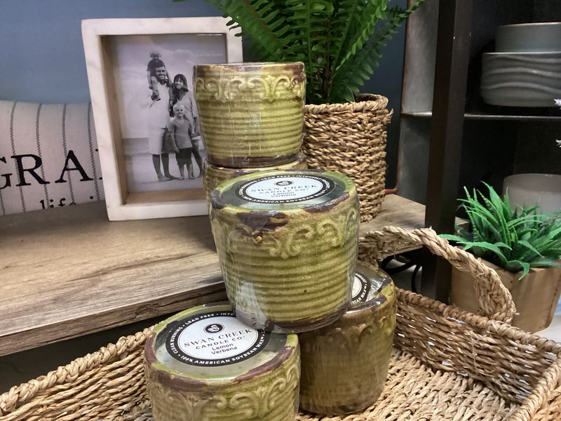 Vintage Round Pot, Lemon Verbena