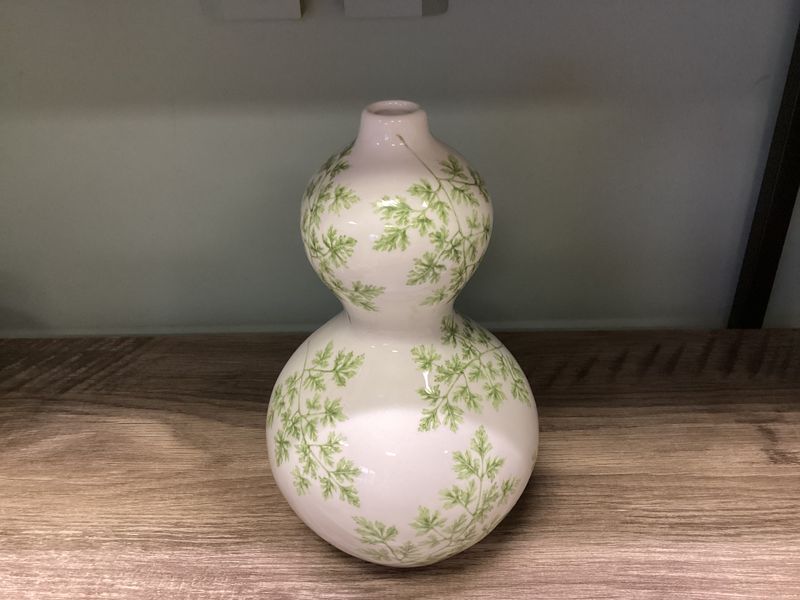 9.75in Green Foilage Gourd Shaped Vase