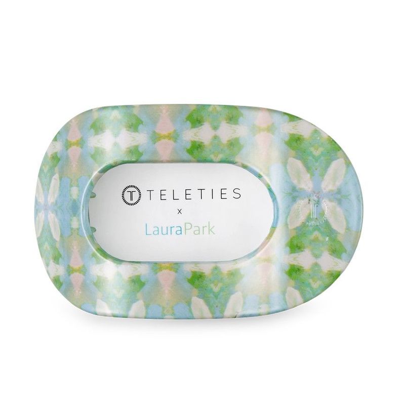 Elephant Falls Flat Round Hair Clip