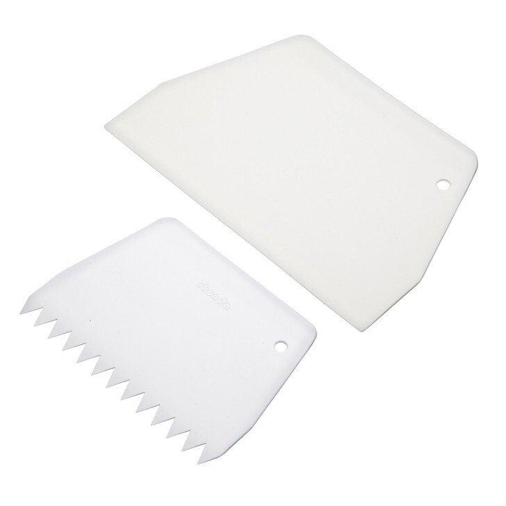 Icing Scraper Set 2 19X12.5Cm &amp; 9.5X13.5Cm