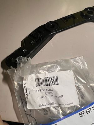 FIXATOR BARA DE PROTECȚIE ORIGINAL SEAT VAG 5ff807183