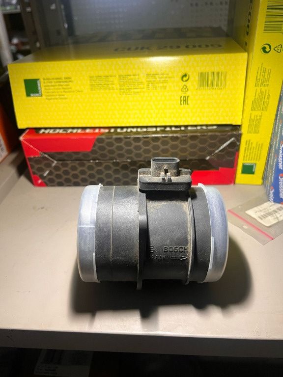 Debitmetru aer Audi BOSCH A3 8V 2.0, 0281002956