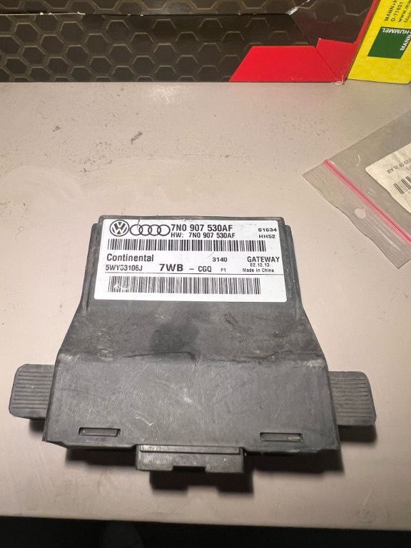 Modul inchidere centralizata ORIGINAL VAG COD:7N0907530AF 7N0 907 530 AF VW Golf 5 V Touran Jetta Skoda Seat