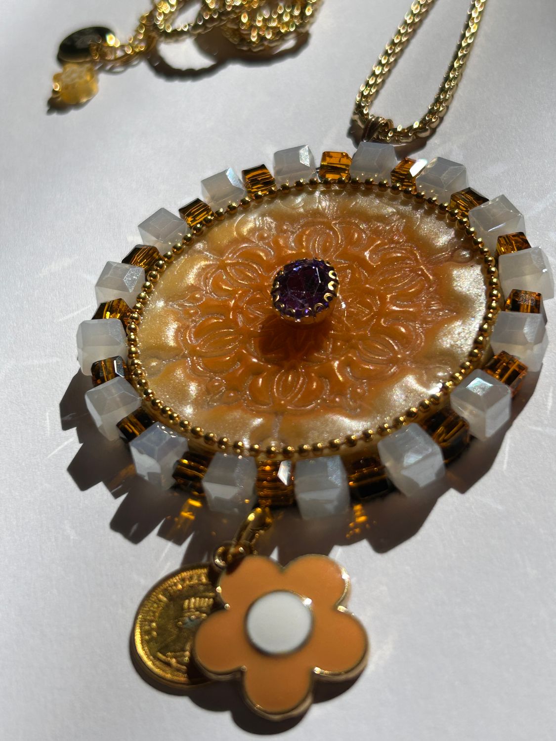 Tazra orange violet