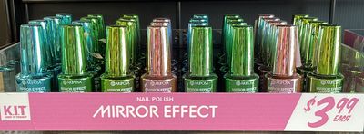 Nail Polish Mirror Effect Assorted Colors