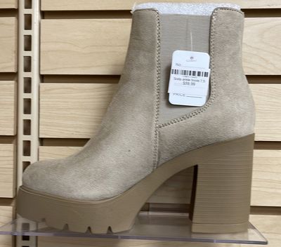 Soda Pull On Ankle Boots 7.5