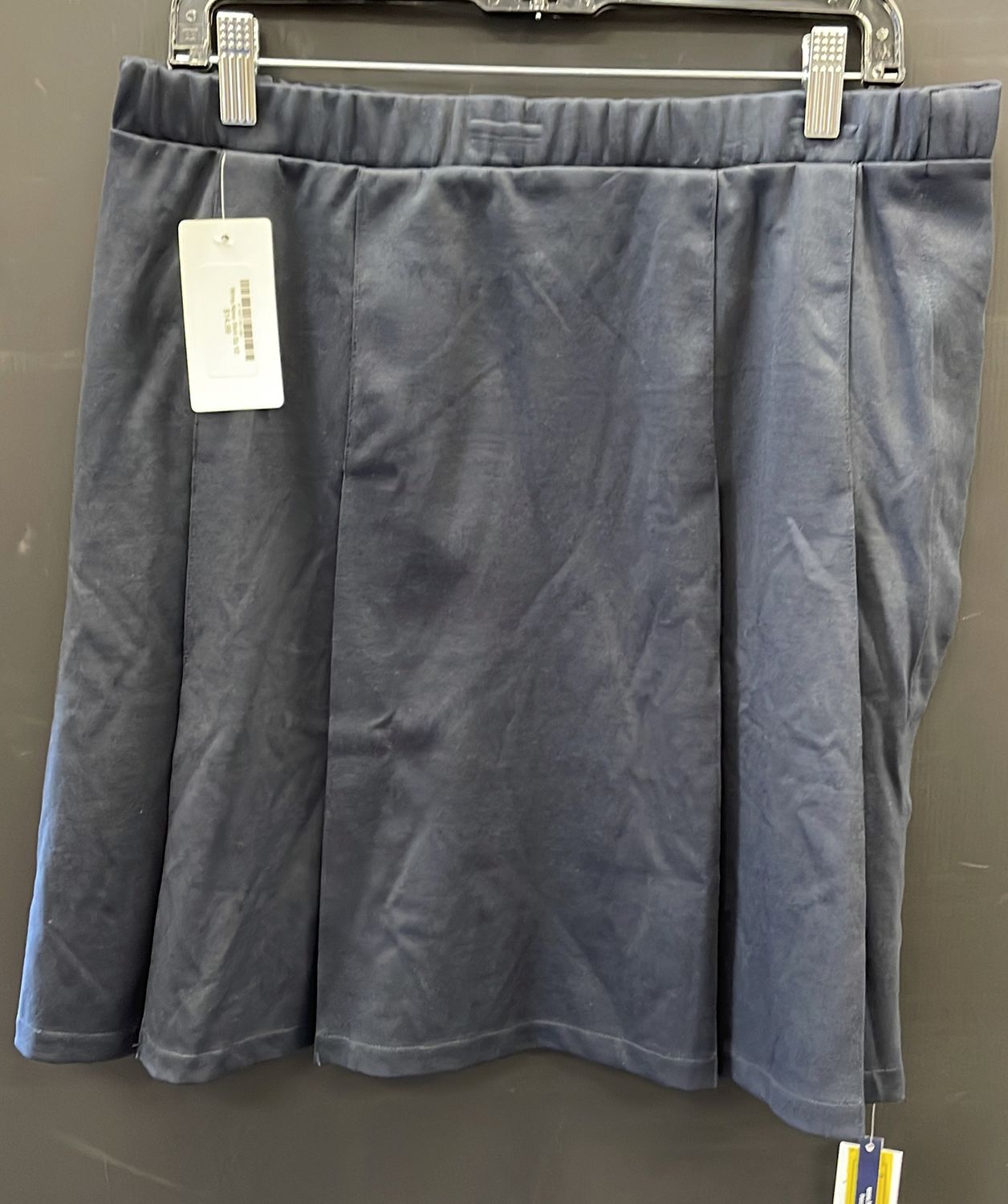 Wms Navy Skirt Sz 12