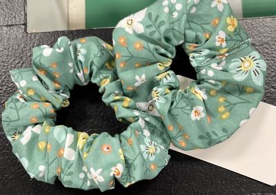 Green Floral Mommy &amp; Me Hair Scrunchie 2pc