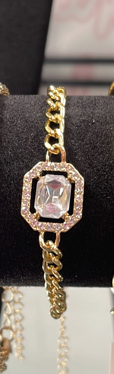 Gold Plated Link w/ Faux Sq Diamond Bracelet