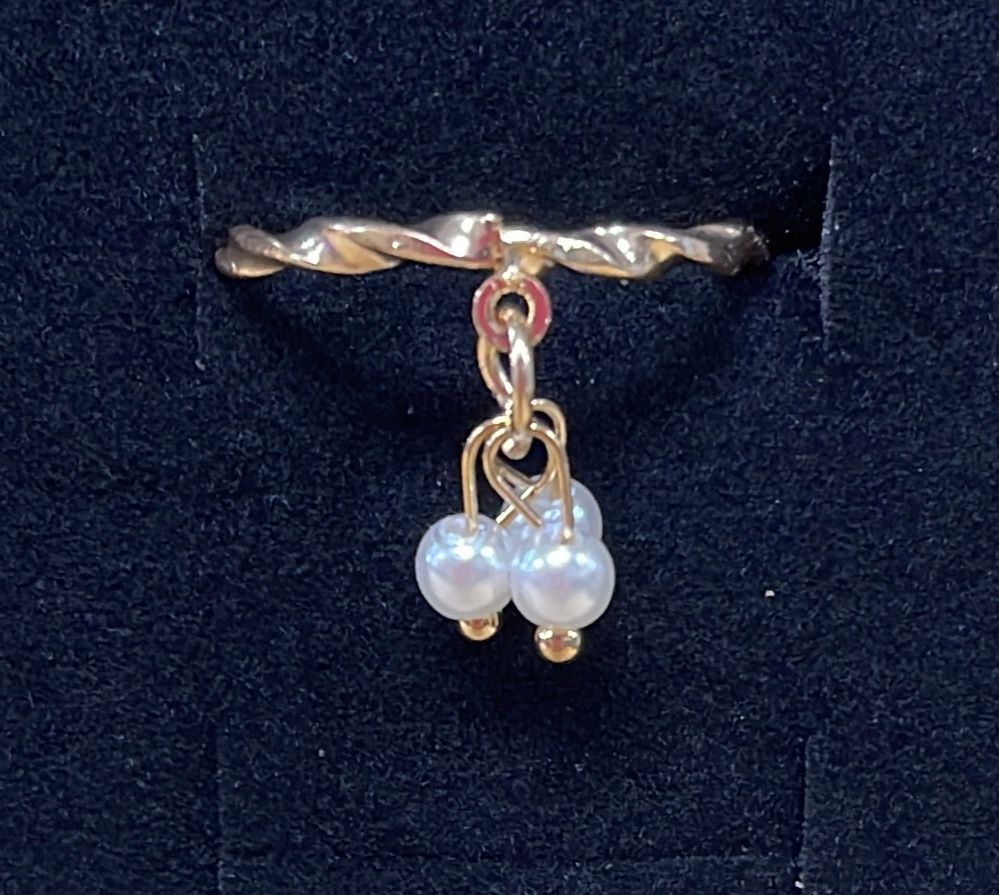 GP Scallop Band w/ Pearls Ring  Sz 7.5