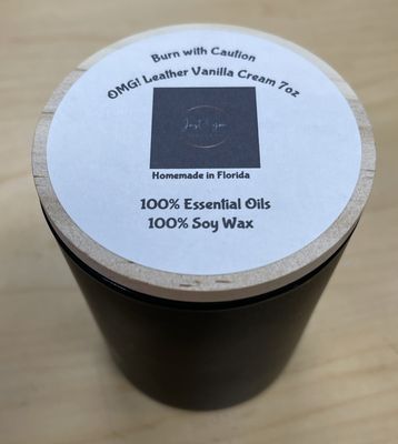 Leather Vanilla Cream 7oz Candle