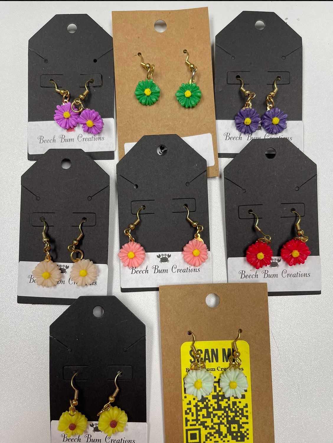 Asst Colored Daisy Dangle Earrings