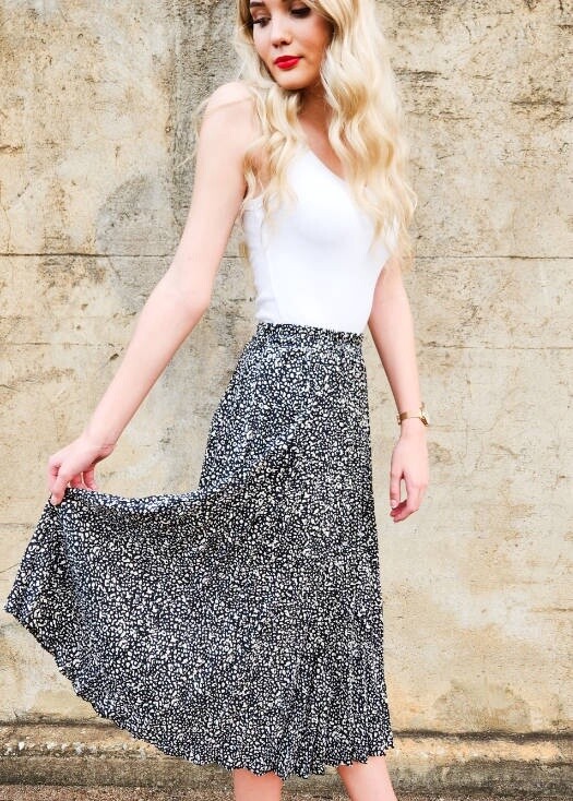 3/4 Length Leopard Print Chiffon Pleated Skirt (Black)