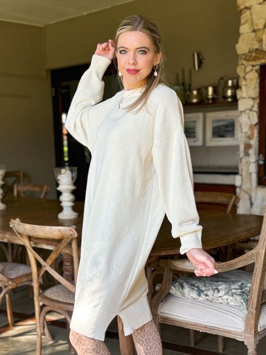 Longsleeve Knitted Minimalist Dress (Off-White), Size: Free Size