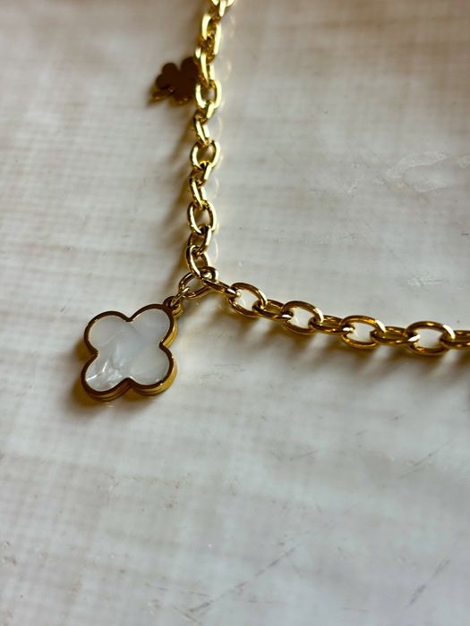 Necklace Stainless Steel Chain (White Flower Thick)